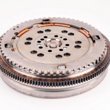 Koo zamachowe dwumasowe LUK 415 0063 10