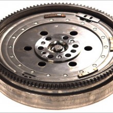 Koo zamachowe dwumasowe LUK 415 0416 10