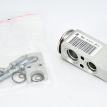 Zawr rozprny klimatyzacji HELLA 8UW 351 234-171