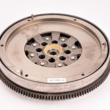 Koo zamachowe dwumasowe LUK 415 0303 10