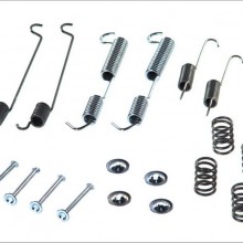 Zestaw montaowy szczk hamulcowych QUICK BRAKE 105-0646 - darmowa dostawa do 5000 warsztatw Motointegrator Partner i 170 sklep