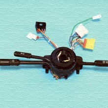 Prze��cznik zespolony pod kierownic� MAGNETI MARELLI 000042390010